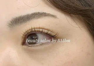 マツエク・マツパ 名倉 彩乃のネイルデザイン