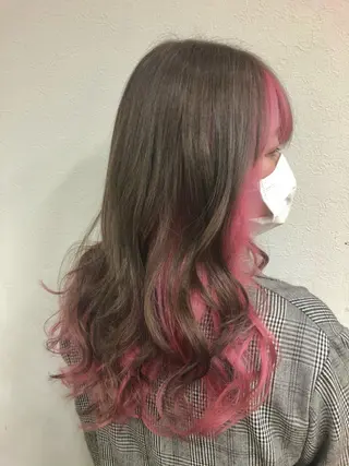 カラー ダブルスキルエクステ /羽エクステ白石宇由のヘアスタイル