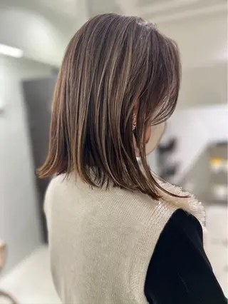 セミロング UNBIRTHDAY akariのヘアスタイル