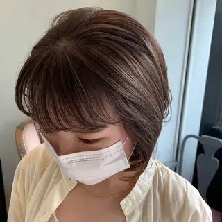 ミディアム カラー SAKINO. ベージュカラーのヘアスタイル