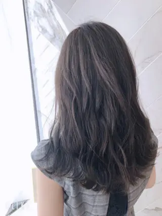 セミロング カラー 藤田 歩美のヘアスタイル