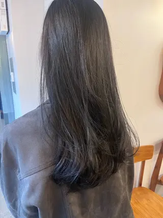 セミロング カラー 尾藤 浩一のヘアスタイル