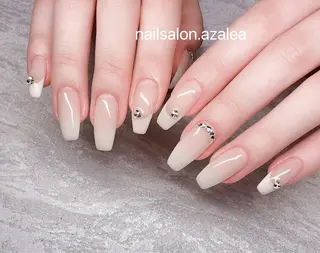 ネイル R inのネイルデザイン