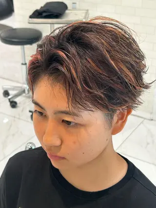 ショート カラー スパイキーショート／ パーマ平松秀門のヘアスタイル