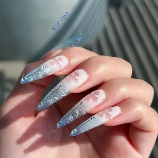 ネイル BLUE CORAのネイルデザイン