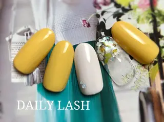 ネイル S Sの眉毛・アイブロウイメージ