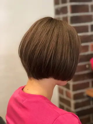 ショート カラー 美髪矯正 🌈髪質改善 山下のヘアスタイル