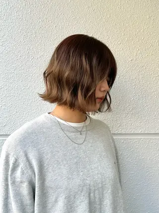 ミディアム 歌 音のヘアスタイル