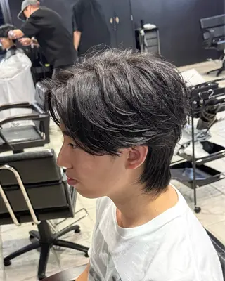 ミディアム パーマ メンズ 【フェザーパーマ】 【縮毛矯正】鶴田文のヘアスタイル