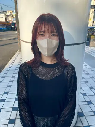 ミディアム カットパーマモデル 山中 遥のヘアスタイル