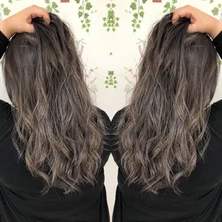 ロング カラー 三鷹で1番ショート ボブをカットする新谷のヘアスタイル