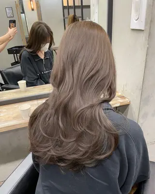 ロング カラー 新宿/韓国ヘア/ 髪質改善ストレートのヘアスタイル