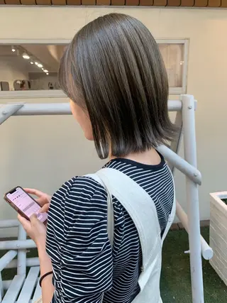 ショート カラー stylist店長 岡本真依のヘアスタイル
