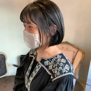 ショート カラー SAKINO. ベージュカラーのヘアスタイル
