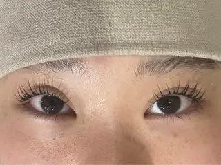 マツエク・マツパ 平野 沙英のヘアスタイル