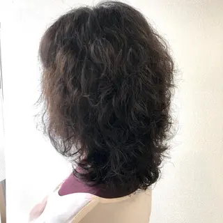 ミディアム カラー 菅沢 奈生のヘアスタイル