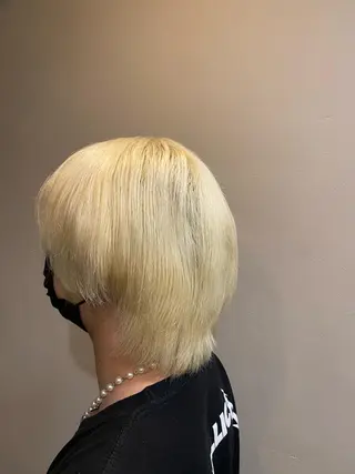 メンズ 金ウンス 髪質改善カラーのヘアスタイル