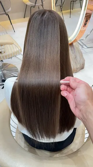 セミロング カラー レイヤー❣️縮毛矯 川村利幸のヘアスタイル