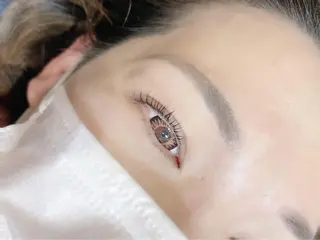 ネイル アイブロウ Salon Kのネイルデザイン