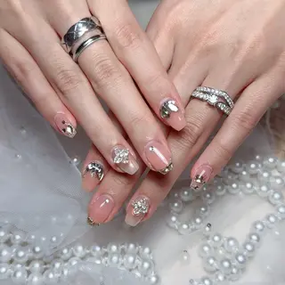 ネイル Maggie Nail🦩のネイルデザイン