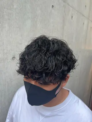 ショート パーマ メンズ 梅田茶屋町メンズ 専門美容師 山元一平のヘアスタイル