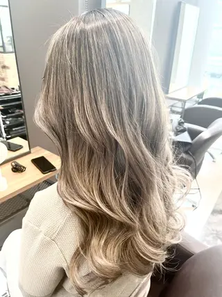 ロング LucksiMie ginza 明松のヘアスタイル