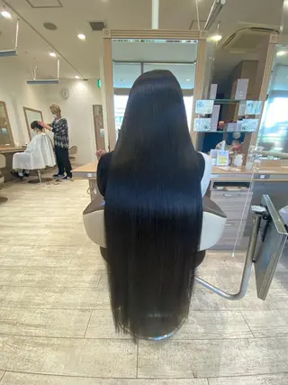 ロング パーマ 髪質改善 西村優作のヘアスタイル