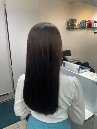 カラー ヘンリエッタ自由ヶ丘 けんとのヘアスタイル