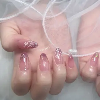 ネイル Hin Nailsのネイルデザイン