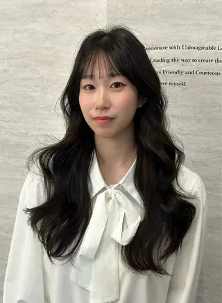 ロング カラー JUNO HAIR 🪽比内千聖のヘアスタイル