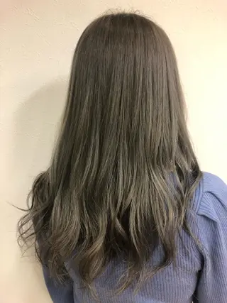 カラー ダブルスキルエクステ /羽エクステ白石宇由のヘアスタイル
