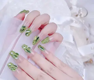 ネイル D-BEAUTY Nailsalonのネイルデザイン