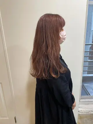 ロング カラー MIOベージュカラー 柔らかいカラーのヘアスタイル