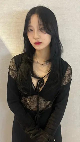 ロング カラー 長沼ゆうか /レイヤーカットのヘアスタイル