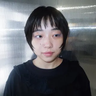ショート タマキ/ パーマ/Wカラーのヘアスタイル