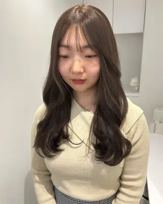 ロング ハルカ 透明感カラー 美髪縮毛矯正🥣のヘアスタイル