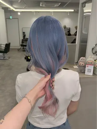 ロング カラー ハイトーン/ピンク カラー/めい🎀のヘアスタイル