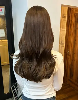 ロング nacoハイトーン ベージュ🤍のヘアスタイル