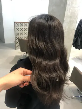 ロング カイリ /レイヤーカットのヘアスタイル