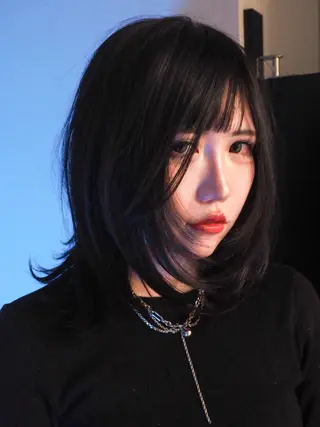 ミディアム カラー 縮毛矯正 髪質改善寺坂雄飛💐のヘアスタイル