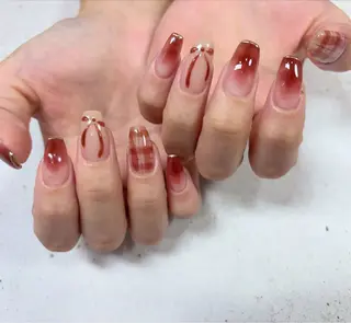 ネイル 坂木 桃子 / ネイルのネイルデザイン