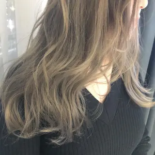 ロング カラー ORIKA 美容室のヘアスタイル