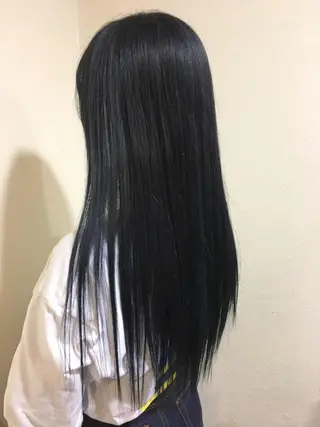 カラー 工藤 綾華のヘアスタイル
