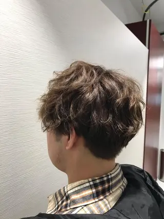 ショート パーマ メンズ 【東北メンズヘア1 位受賞🥇】本間祐太のヘアスタイル