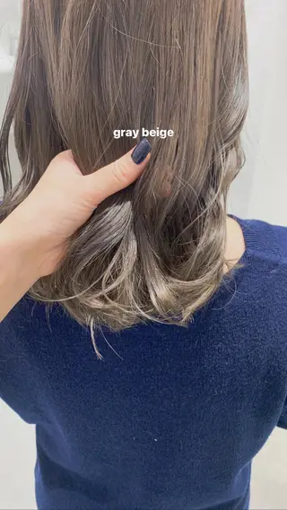 セミロング カラー ブリーチなしWカラー ／レイヤー🎀マリノのヘアスタイル