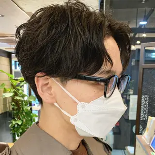 ショート カラー パーマ メンズ アイブロウ 丁寧なカウンセリング 🌿Chiemi🌿のヘアスタイル