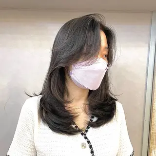 セミロング カラー ヘアアレンジ 新宿/レイヤー特化 韓国ヘア/海外ヘアのヘアスタイル