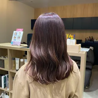 セミロング カラー fumi🪞血色感 アップ艶カラーのヘアスタイル