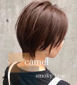 ショート カラー AKI アキのヘアスタイル