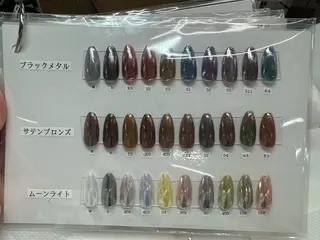 ネイル MAXKELLY SAEのネイルデザイン